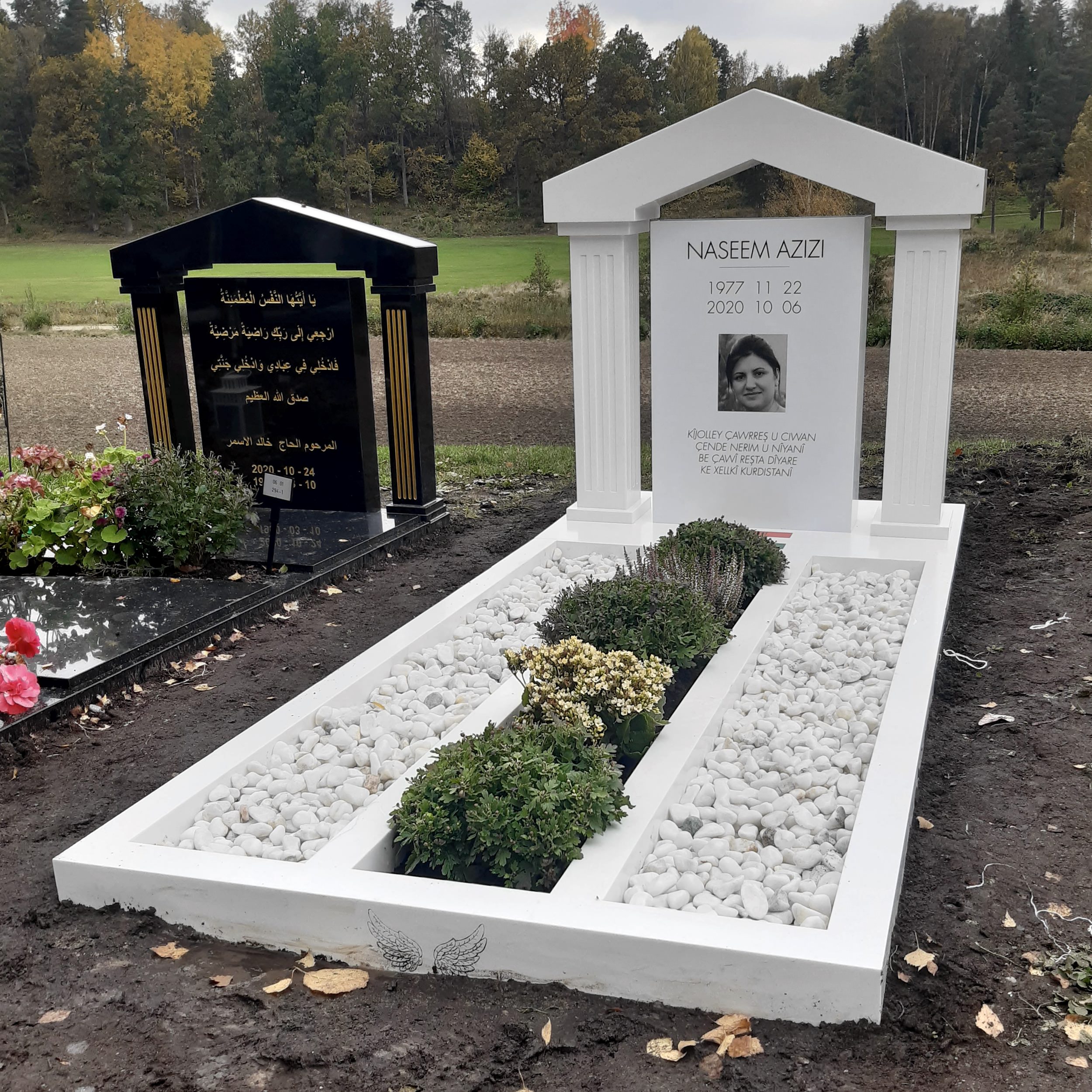 picture of installed peaceyard upright gravestone, Custom in White material with customer graphics