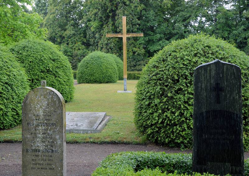 Hyllie Kyrkogård i Malmö - Kors för tidigare kyrka