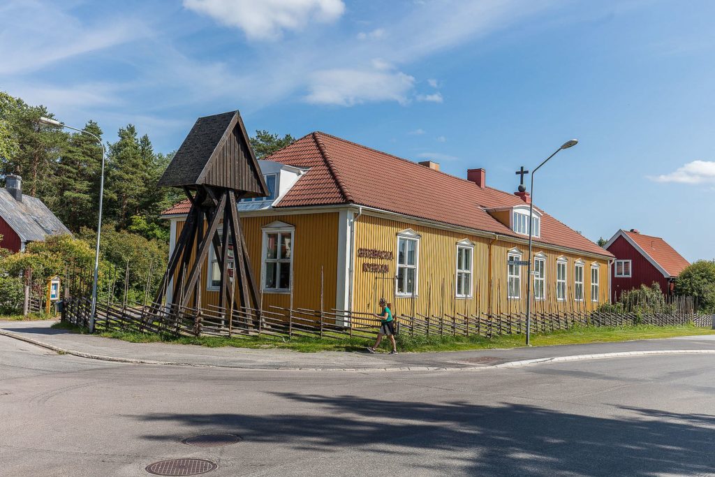 Grisbackakyrkan i Umeå - Översikt